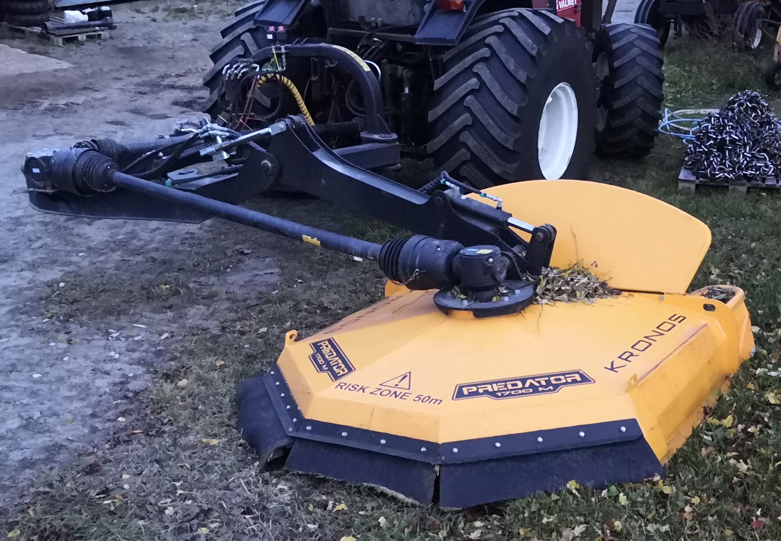 Vesakkomurskain Predator 1700 M